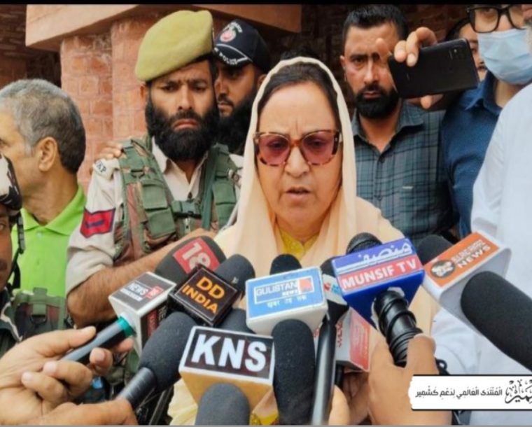مقبوضہ کشمیر : سکینہ ایتو کا کالے قانون آرمڈ فورسز اسپیشل پاورز ایکٹ کی منسوخی کا مطالبہ